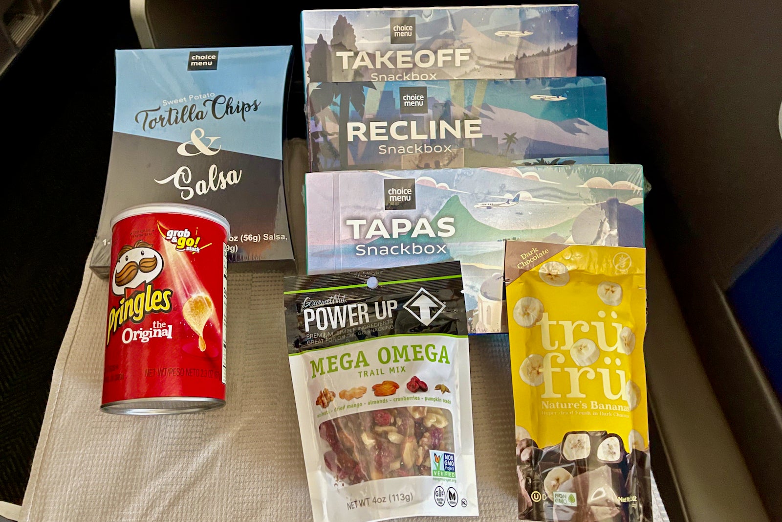 Kid's Snackbox On United Airlines - Live and Let's Fly