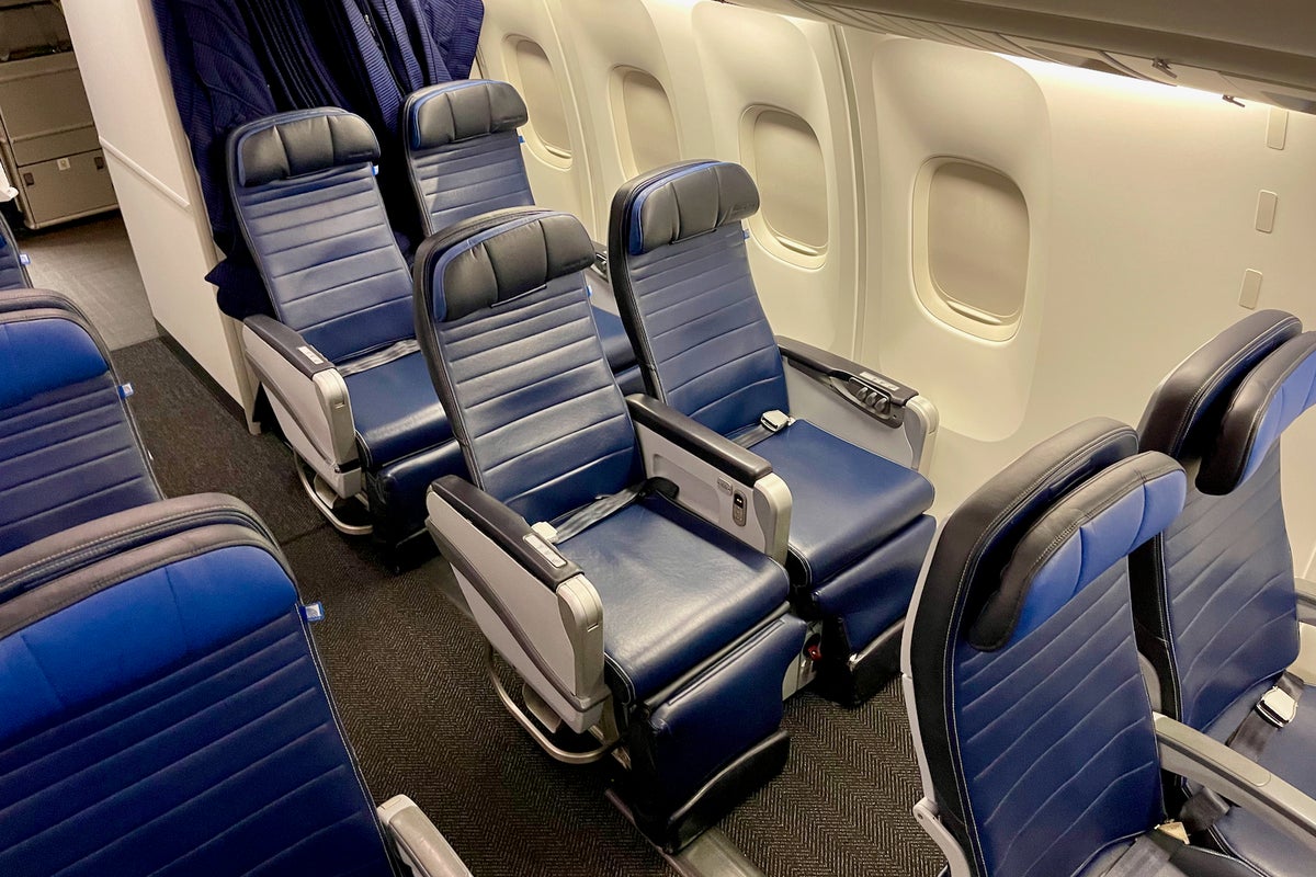 How to snag the 4 best coach seats in United Airlines’ fleet - The ...