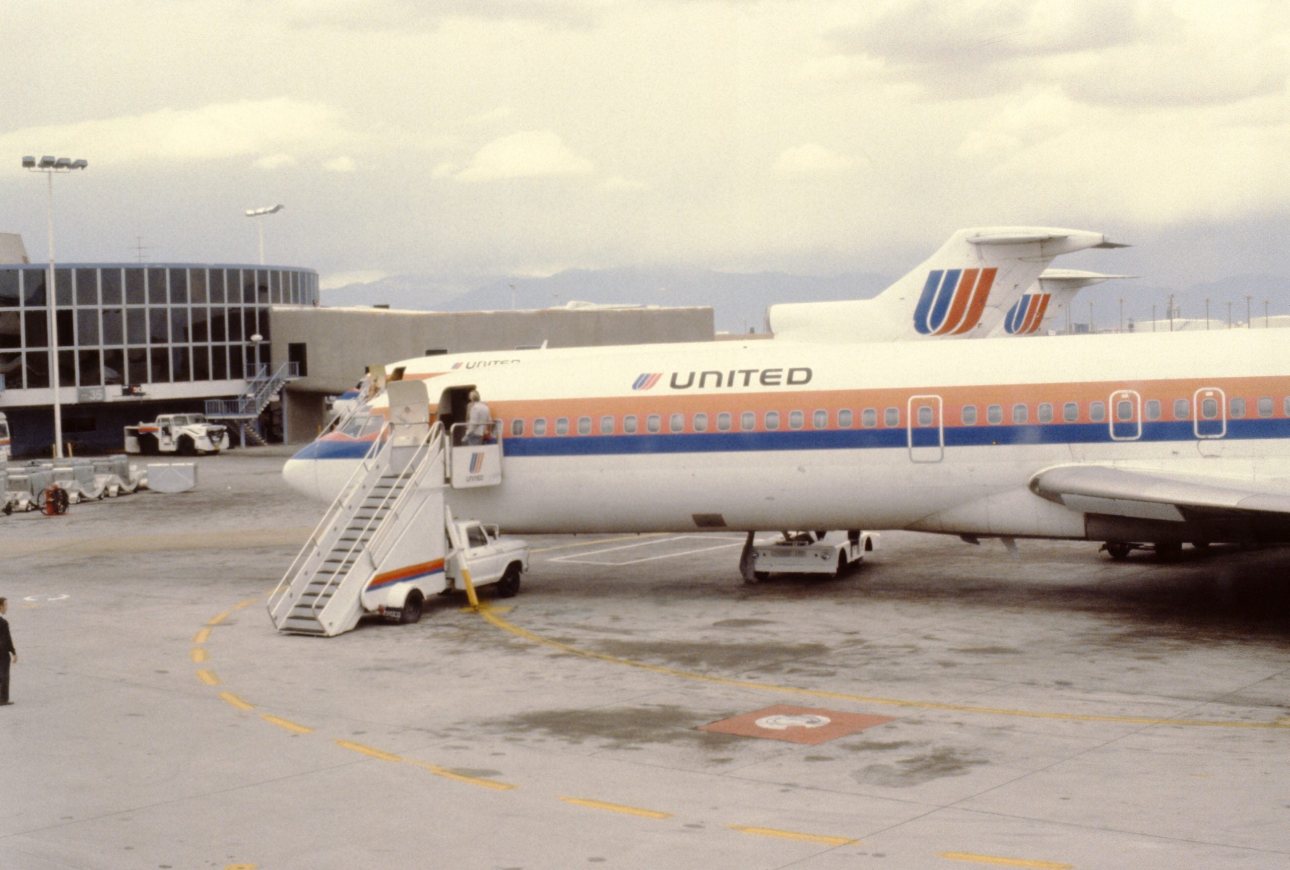 United Airlines 1970s retro