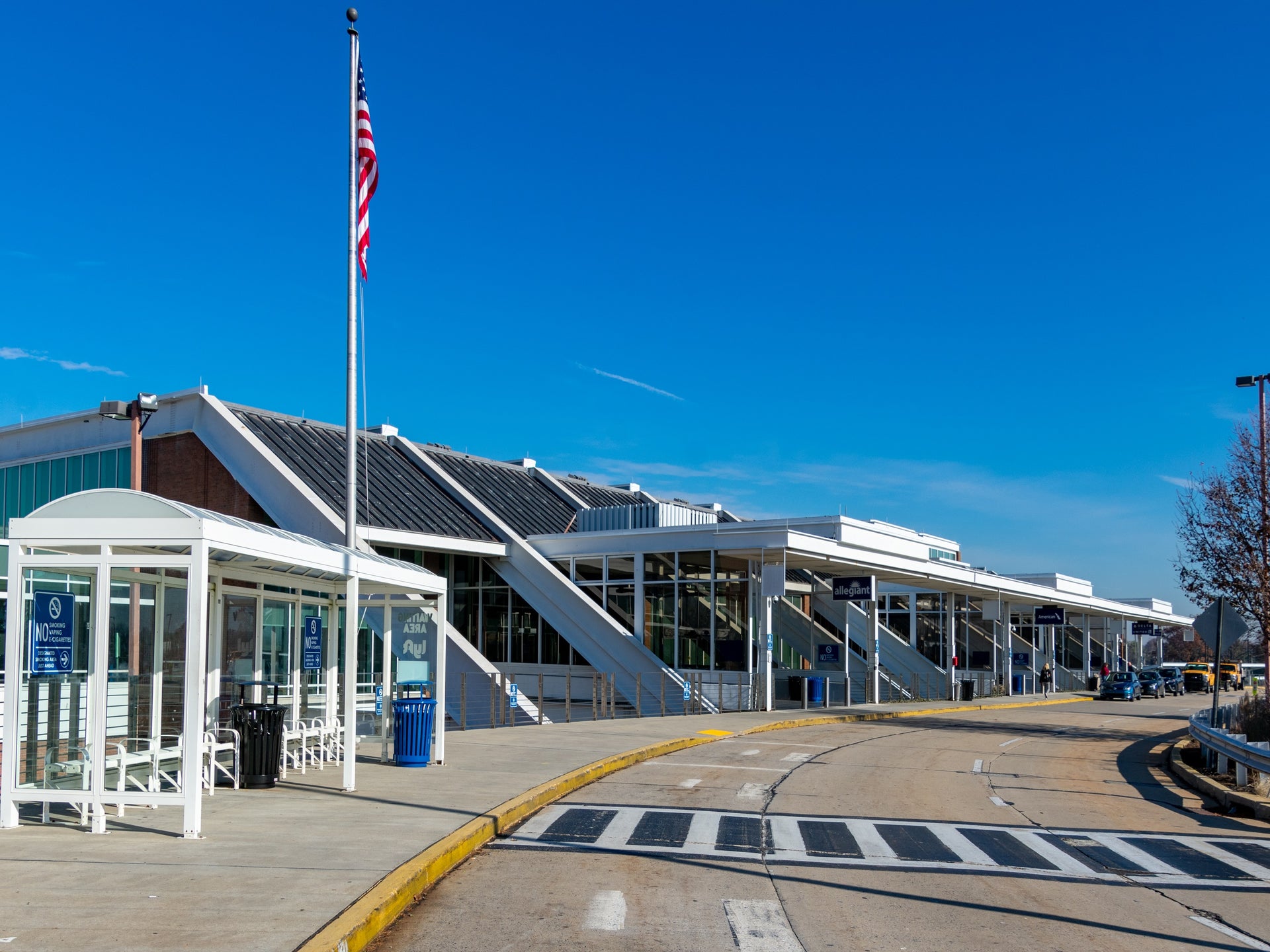 Reasons to love flying out of smaller airports The Points Guy