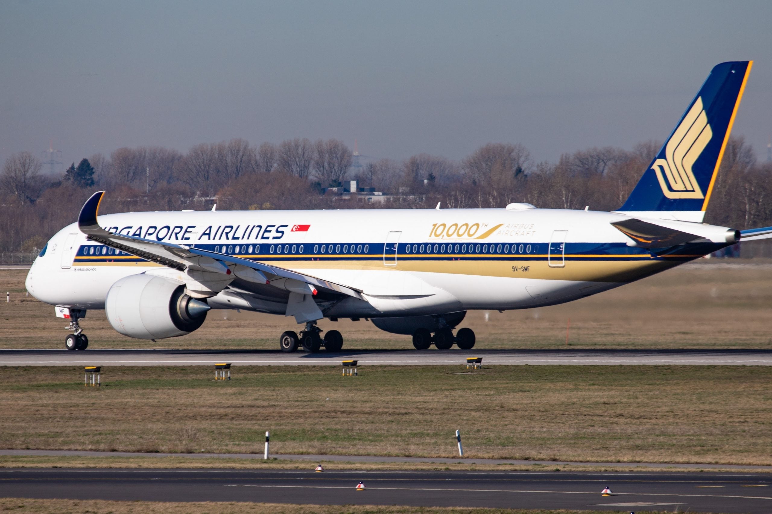 How pilots keep their wingtips clear of obstacles - The Points Guy