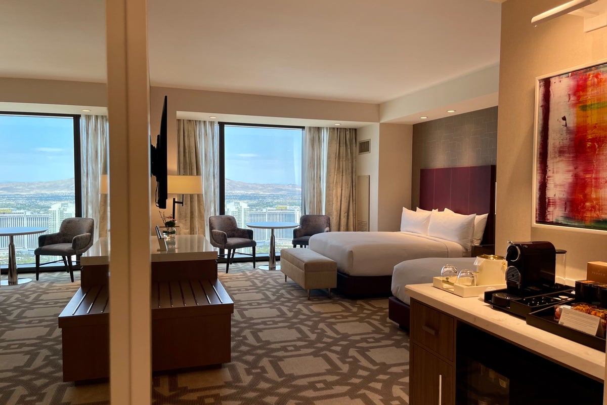 Hilton further extends elite status, points expiration and sets new ...