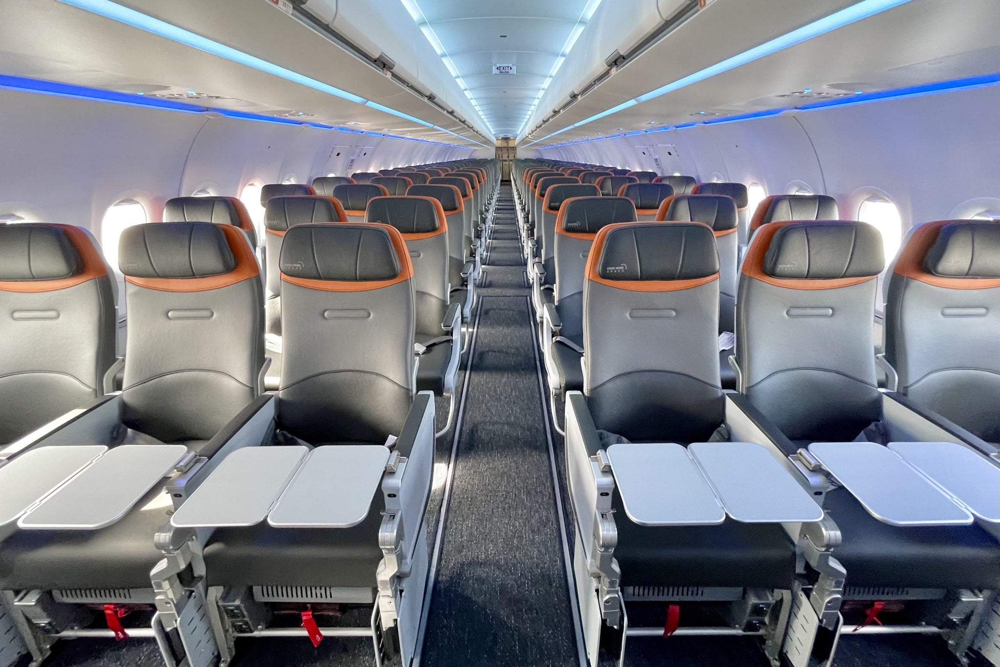 First look: What it was like to fly JetBlue's new Mint business class ...