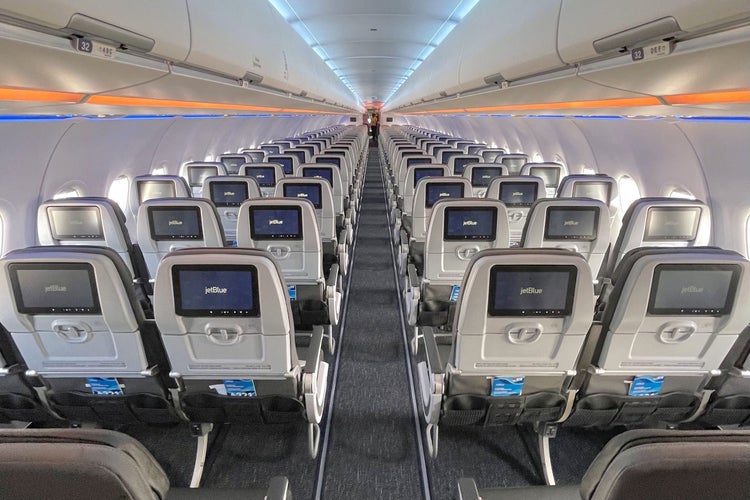 First look: What it was like to fly JetBlue's new Mint business class ...