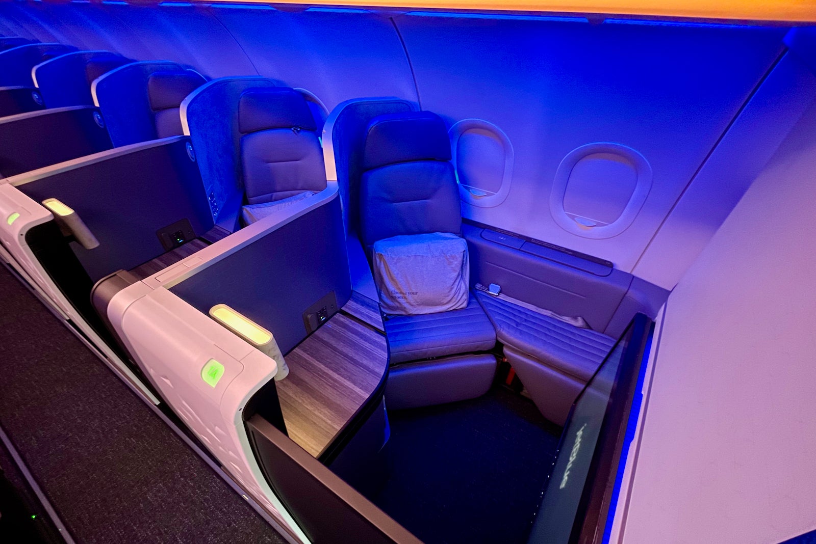 JetBlue brings new Mint suites to Boston amid fierce competition The