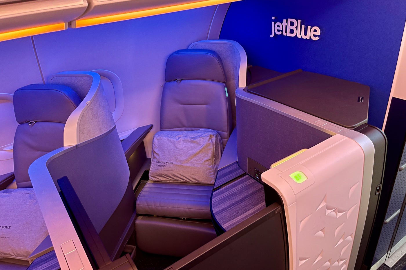 Review JetBlue's brandnew Mint businessclass suite