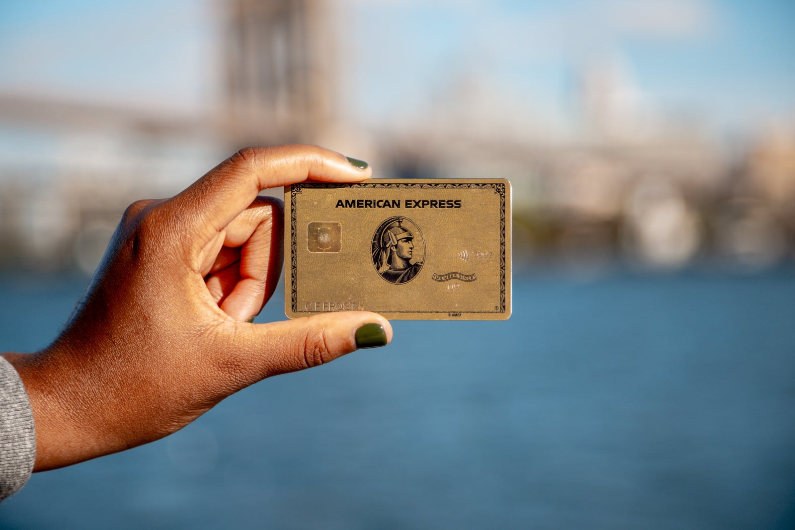 The 5 best credit cards for young professionals