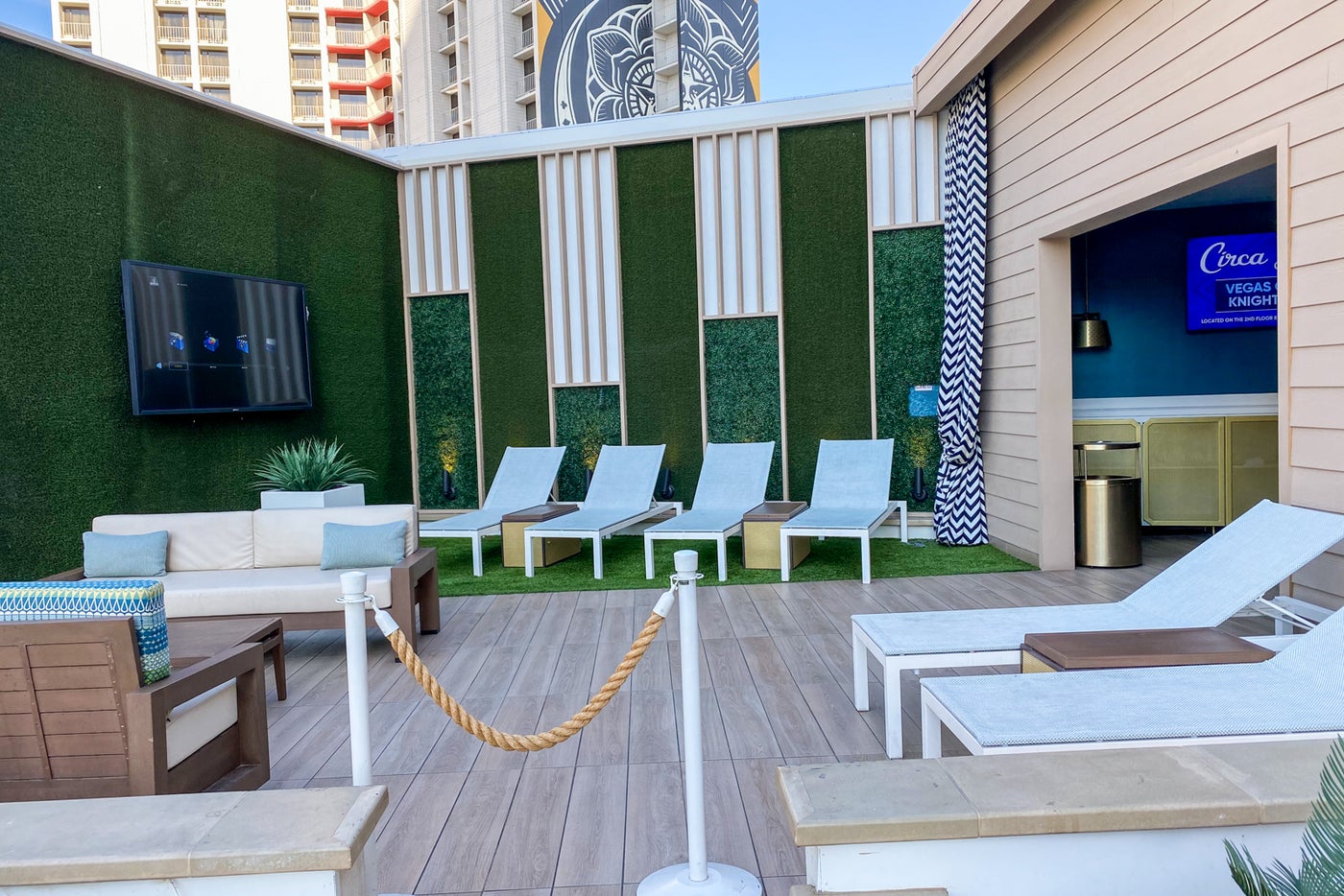 Review of the allnew Circa in downtown Las Vegas