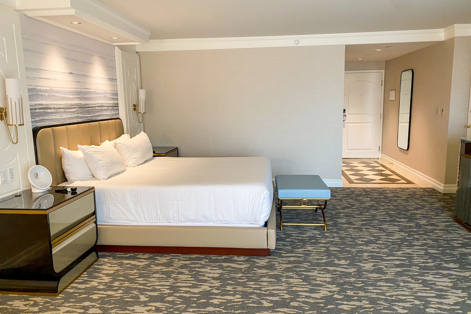 We tried the newly renovated rooms at Bellagio, here's what they are