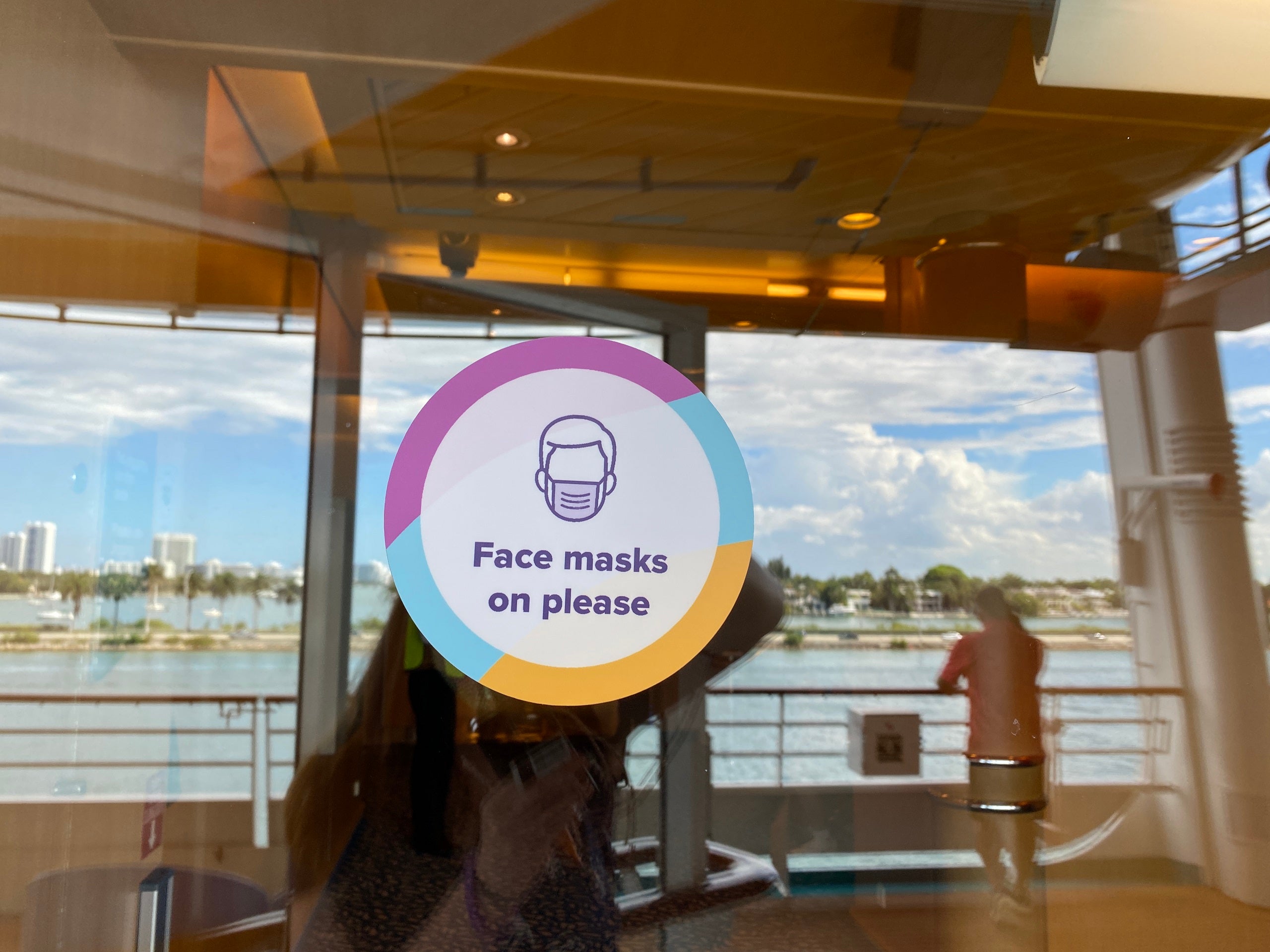 Signage for mask requirements on Freedom of the Seas
