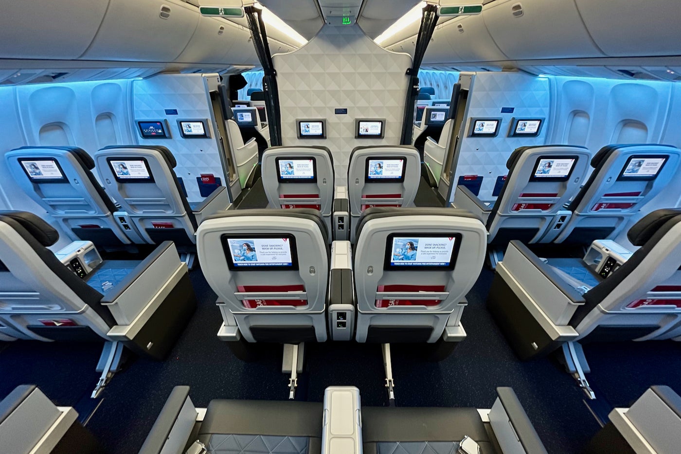 Onboard Deltas First Retrofitted Boeing 767 With Snazzy New Cabins 5442