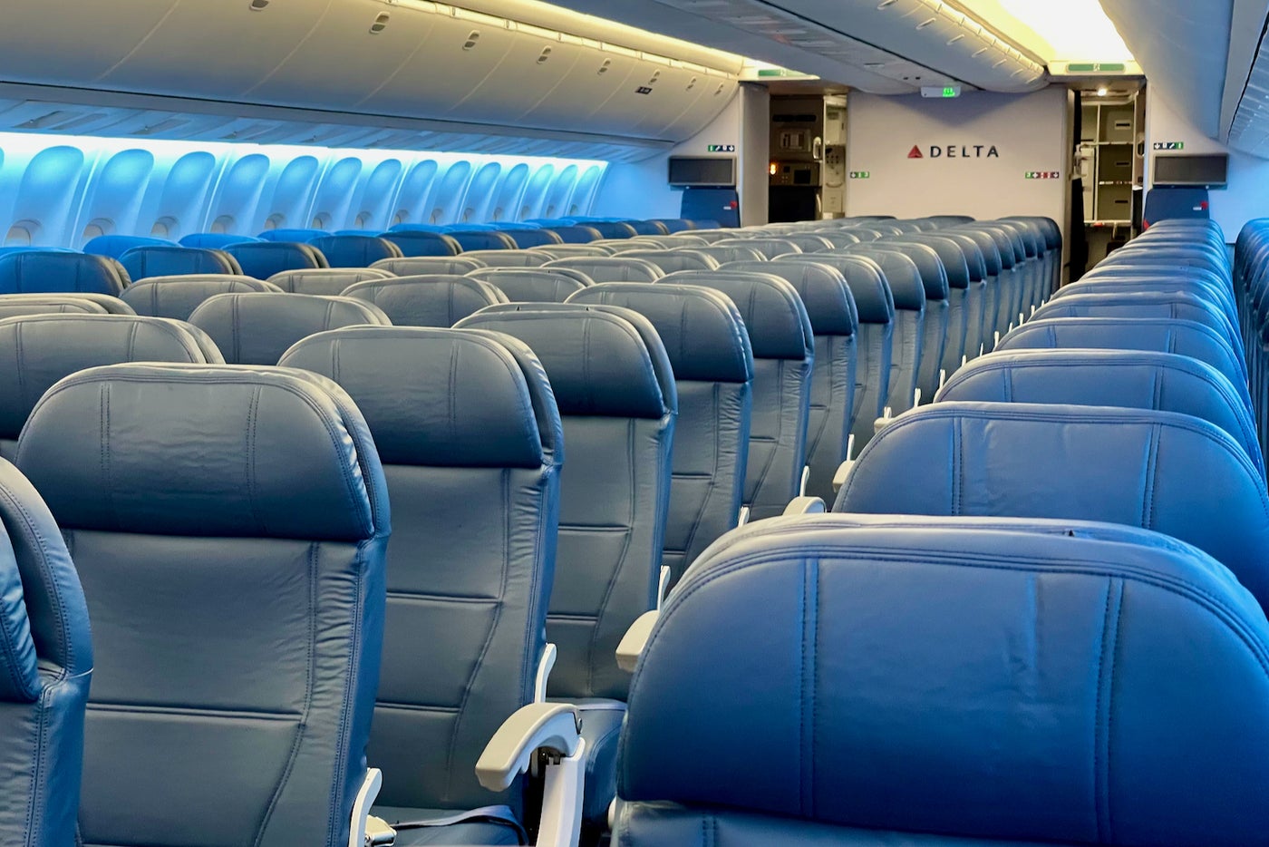 Onboard Delta's first retrofitted Boeing 767 with snazzy new cabins