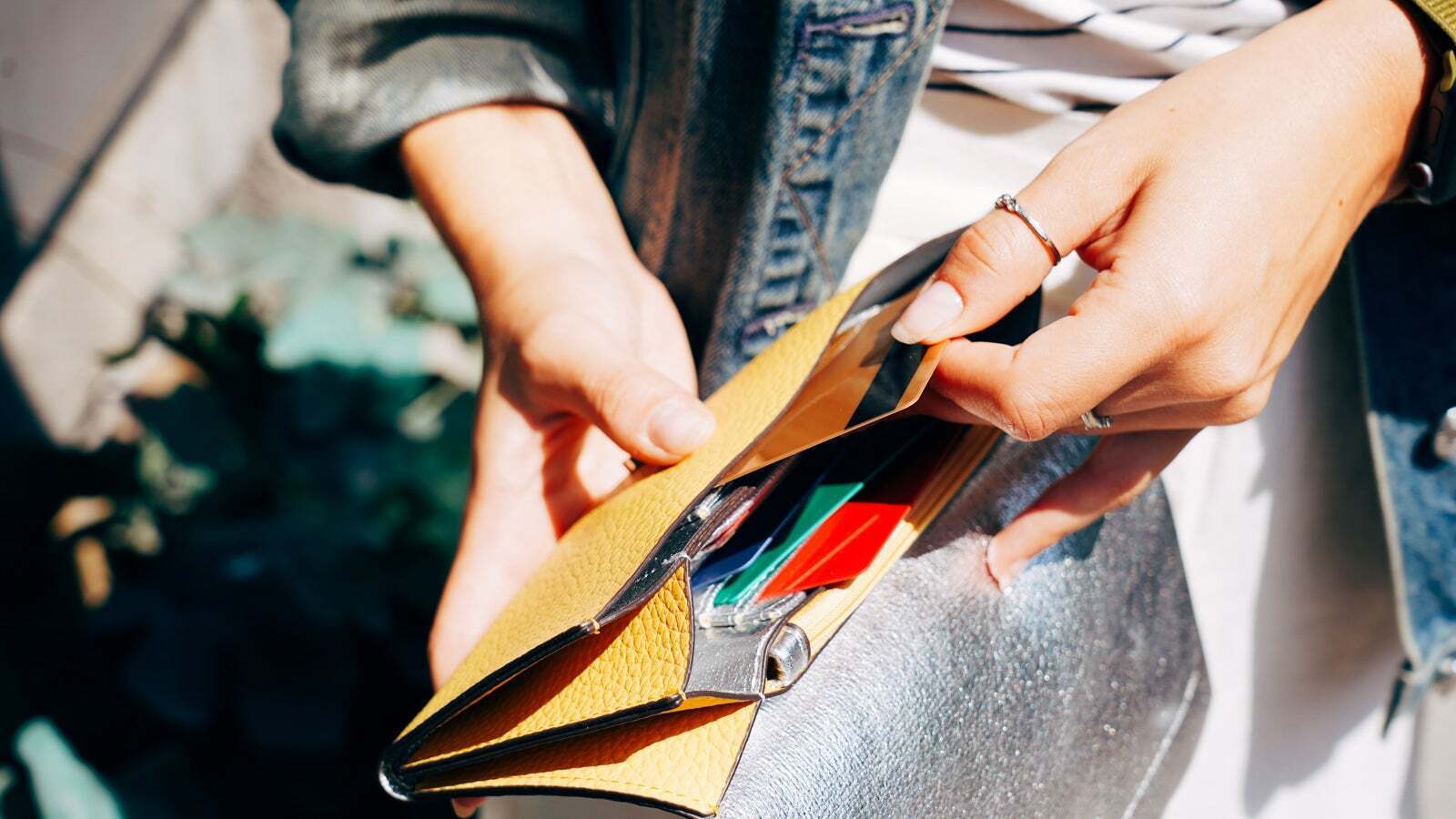 Generic-Credit-Card-Wallet_Montreal-August-2019-18 (1)