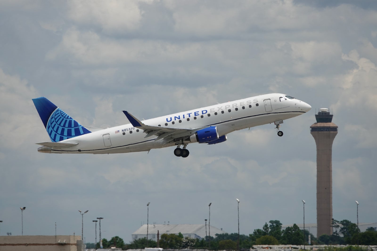 United Airlines is dropping 3 US cities, trimming service to a 4th ...