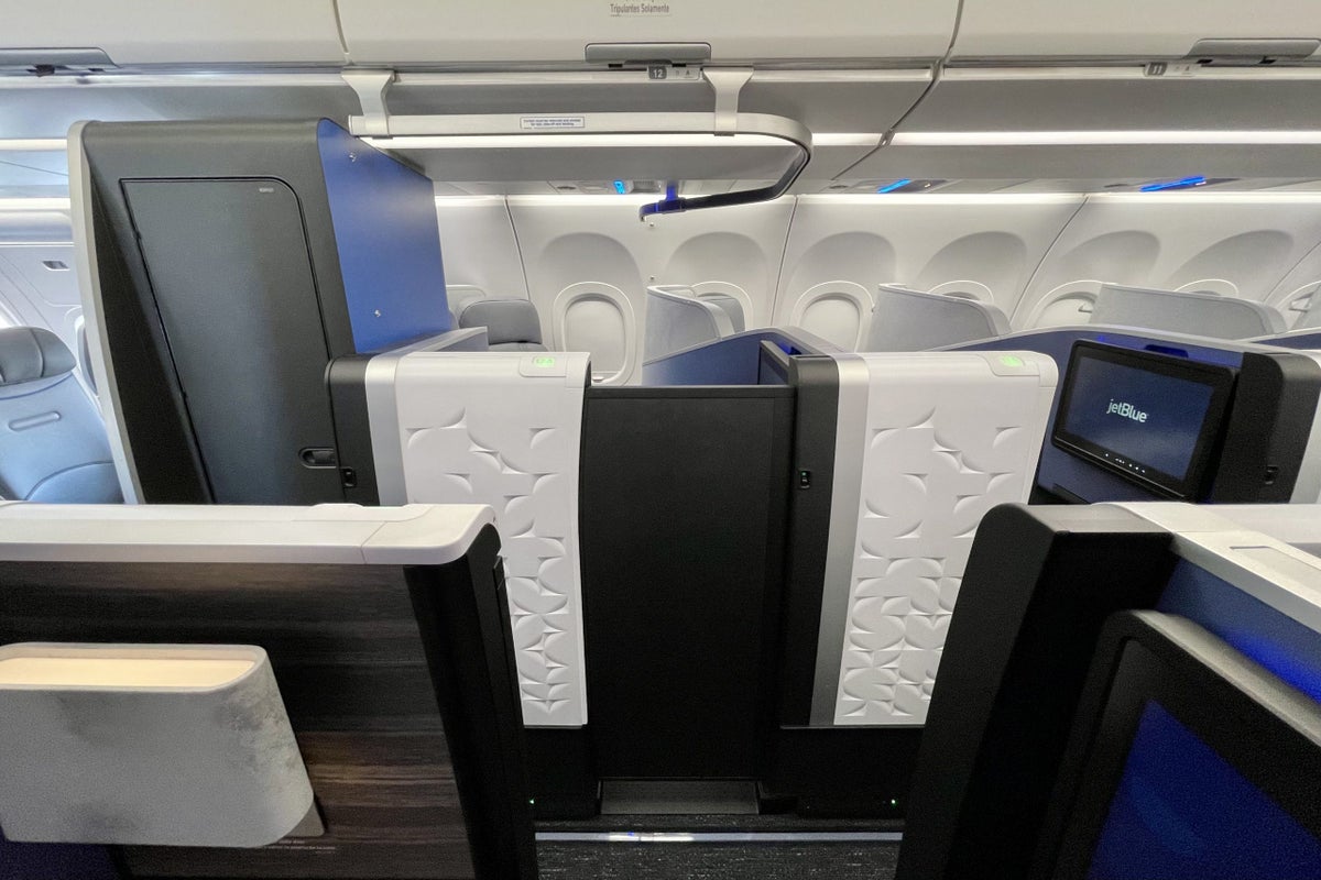 Where to sit when flying JetBlue’s A321LR to and from London The