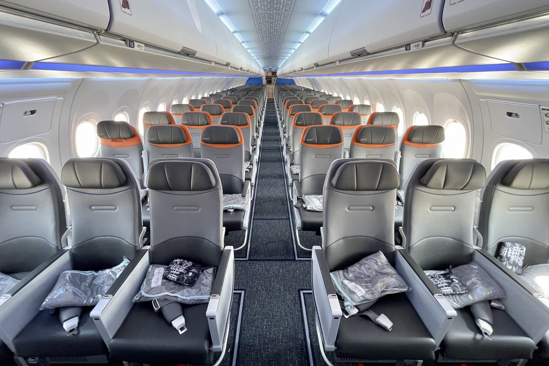 Where to sit when flying JetBlue’s A321LR to and from London - The ...