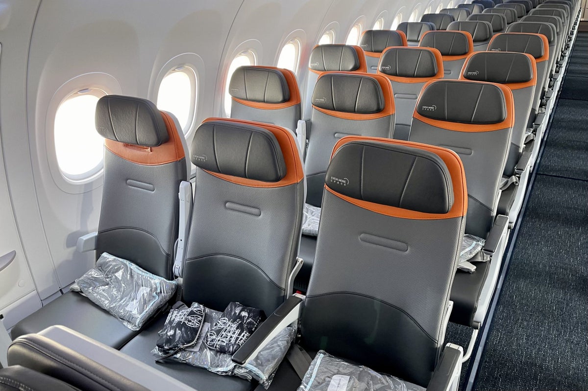 Where to sit when flying JetBlue’s A321LR to and from London - The ...