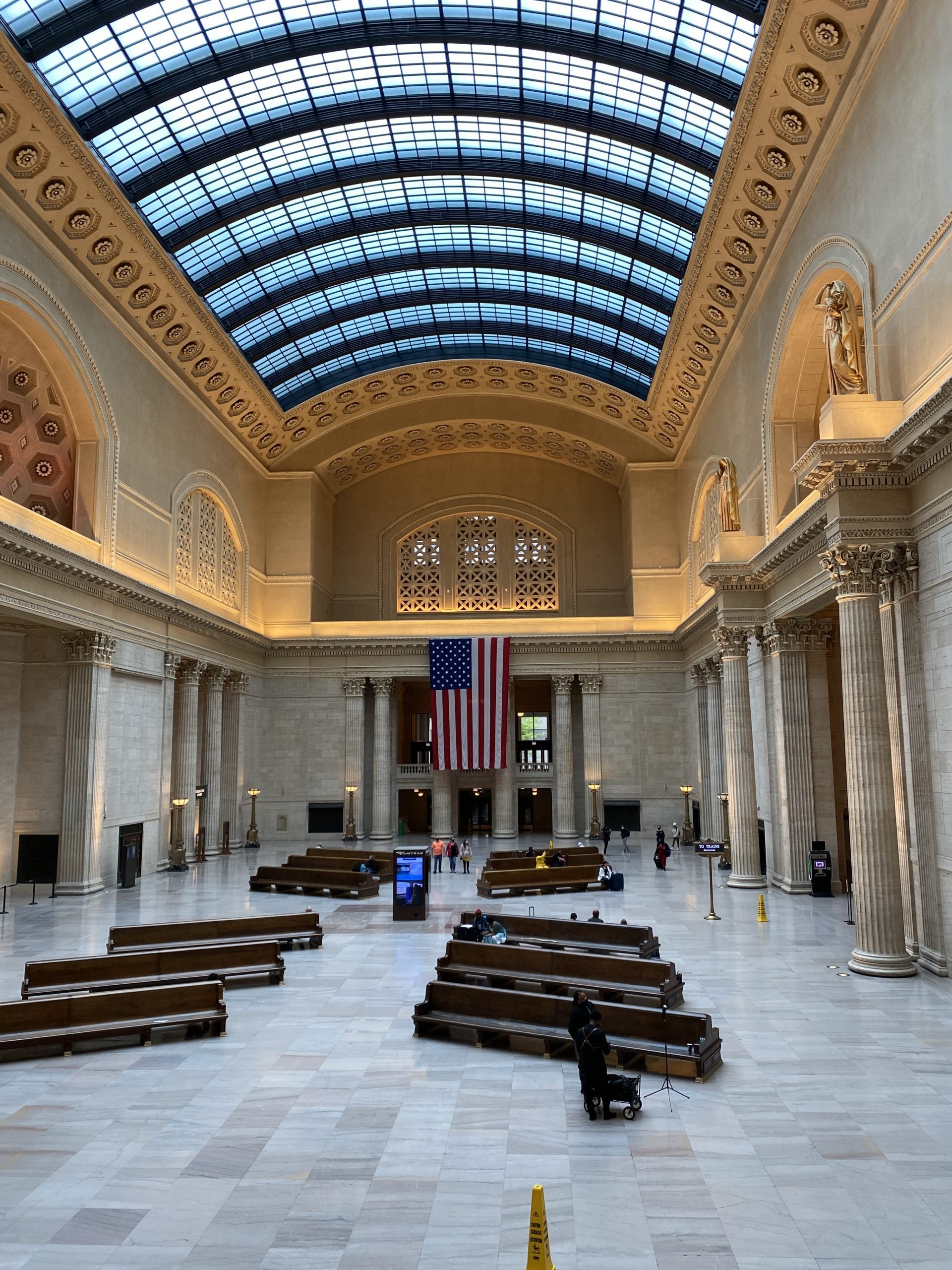 From trains to planes: Your guide to Amtrak stations at US airports ...