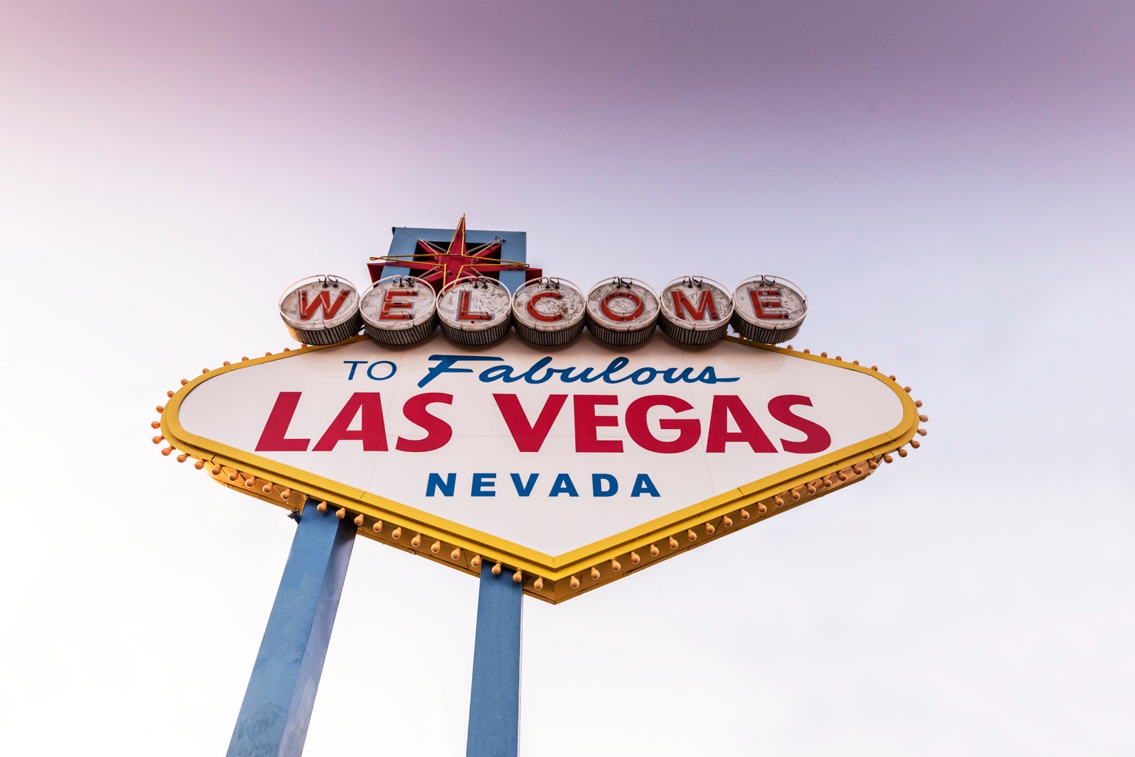 State officials issue warnings to avoid Las Vegas as COVID-19 cases surge - The Points Guy
