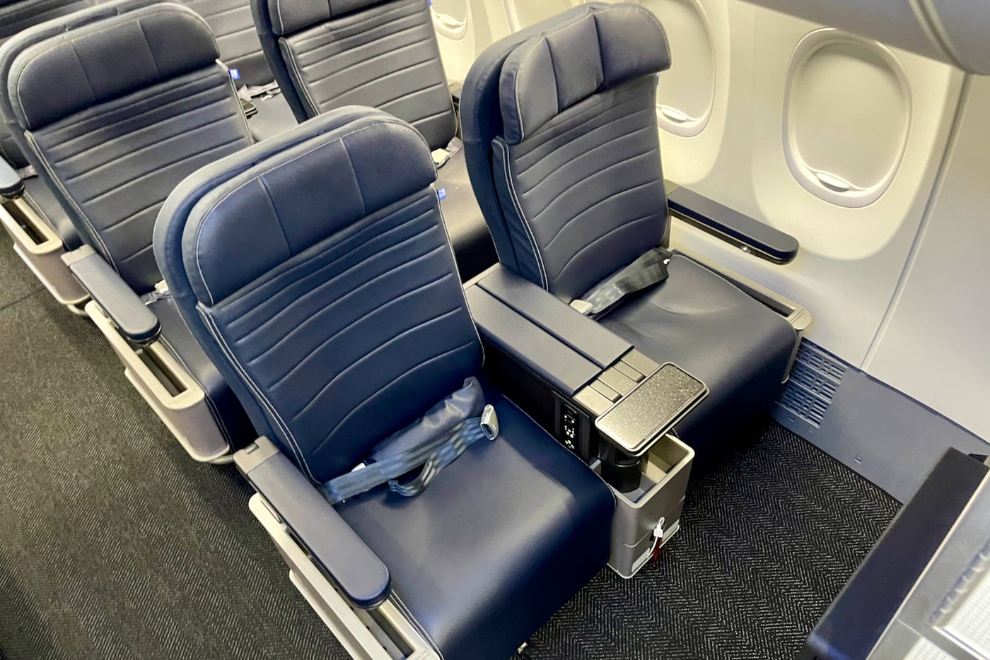 Where to sit: United’s Boeing 737 MAX 8 with the new signature interior