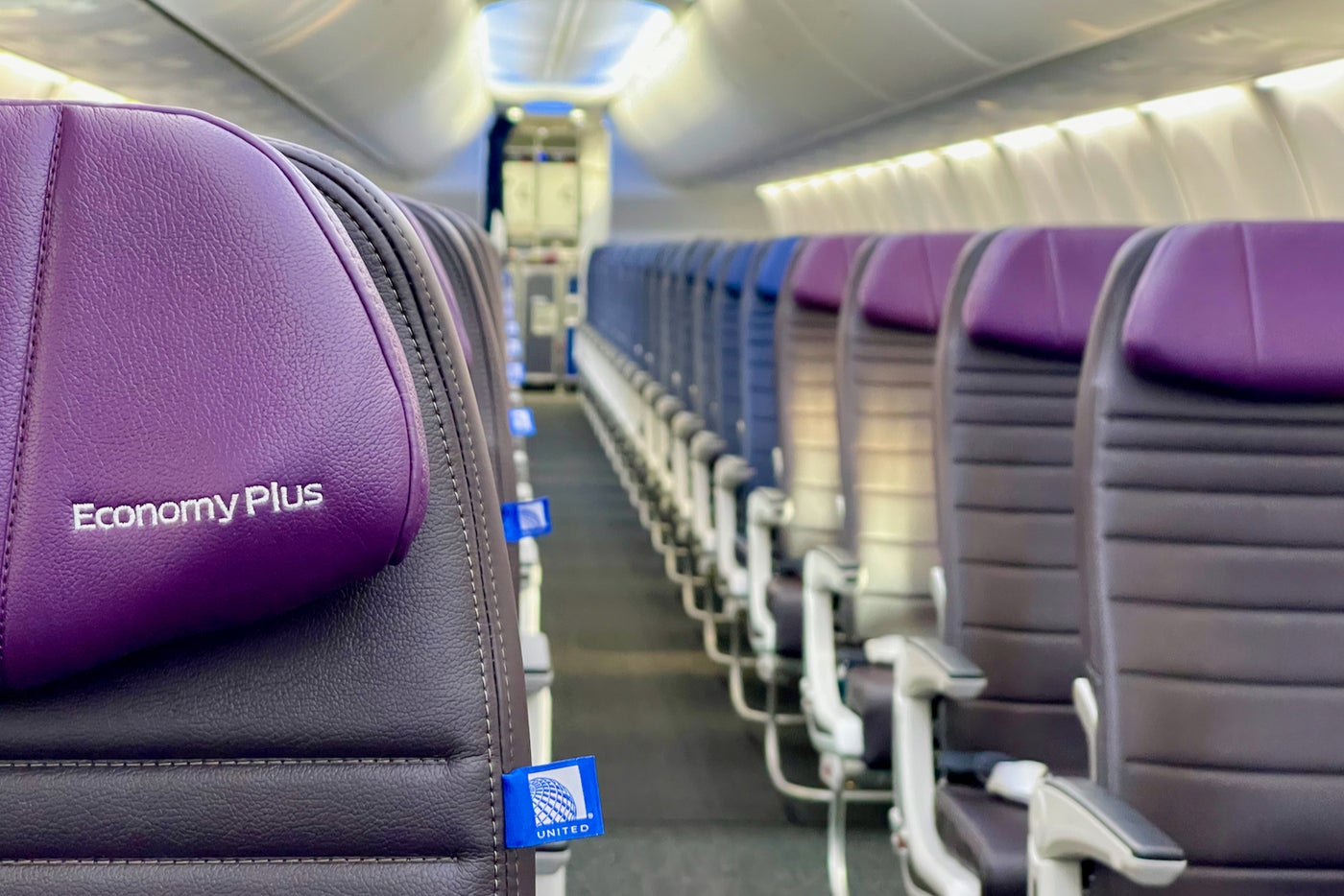 Where to sit: United's Boeing 737 MAX 8 with the new signature interior