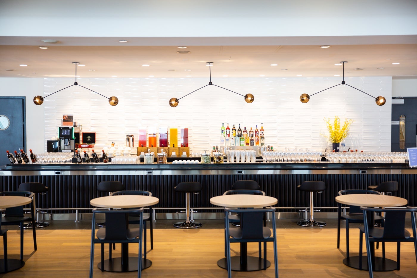 british-airways-flagship-lounge-at-jfk-s-terminal-7-reopens-after-16