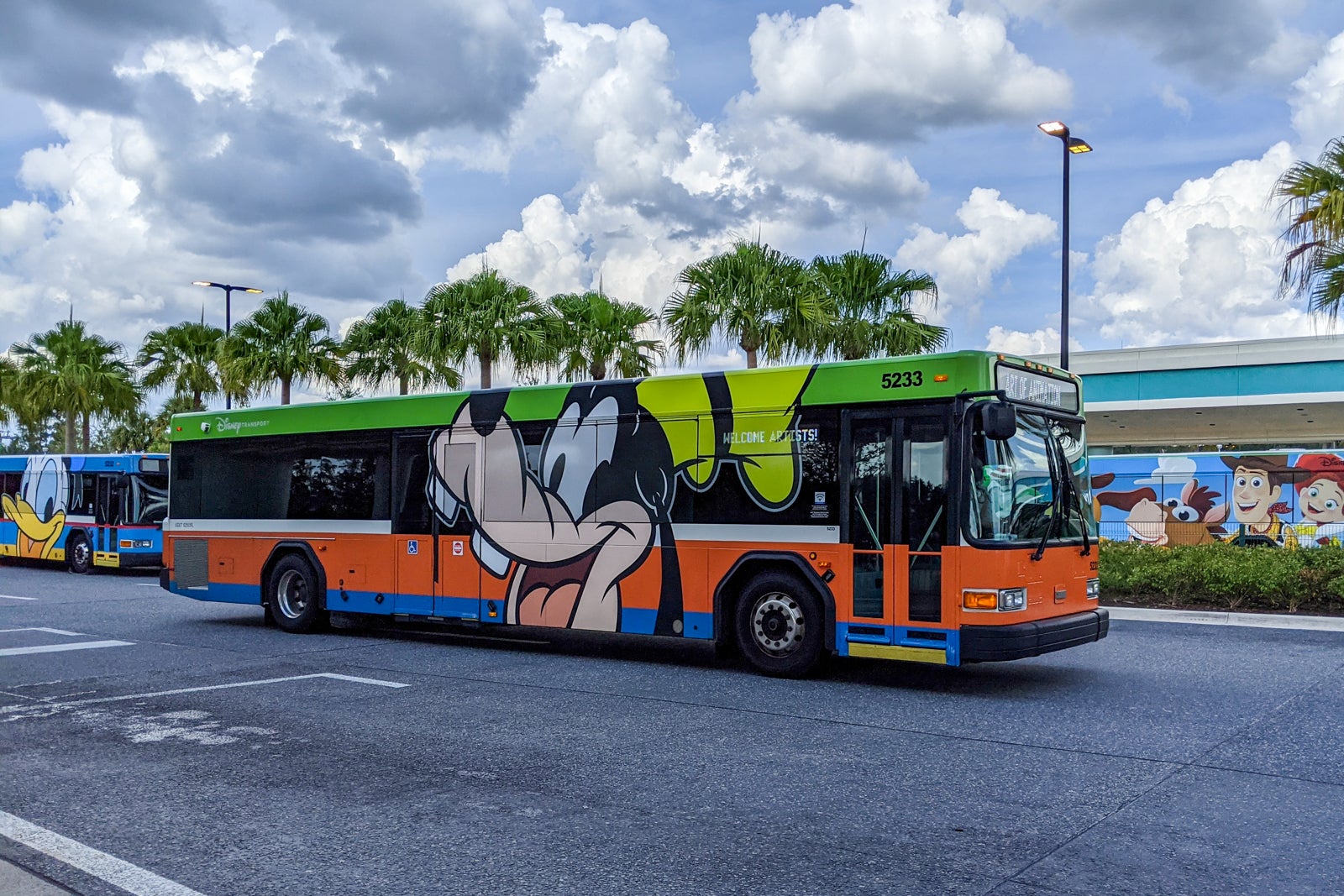 Autobús Disney