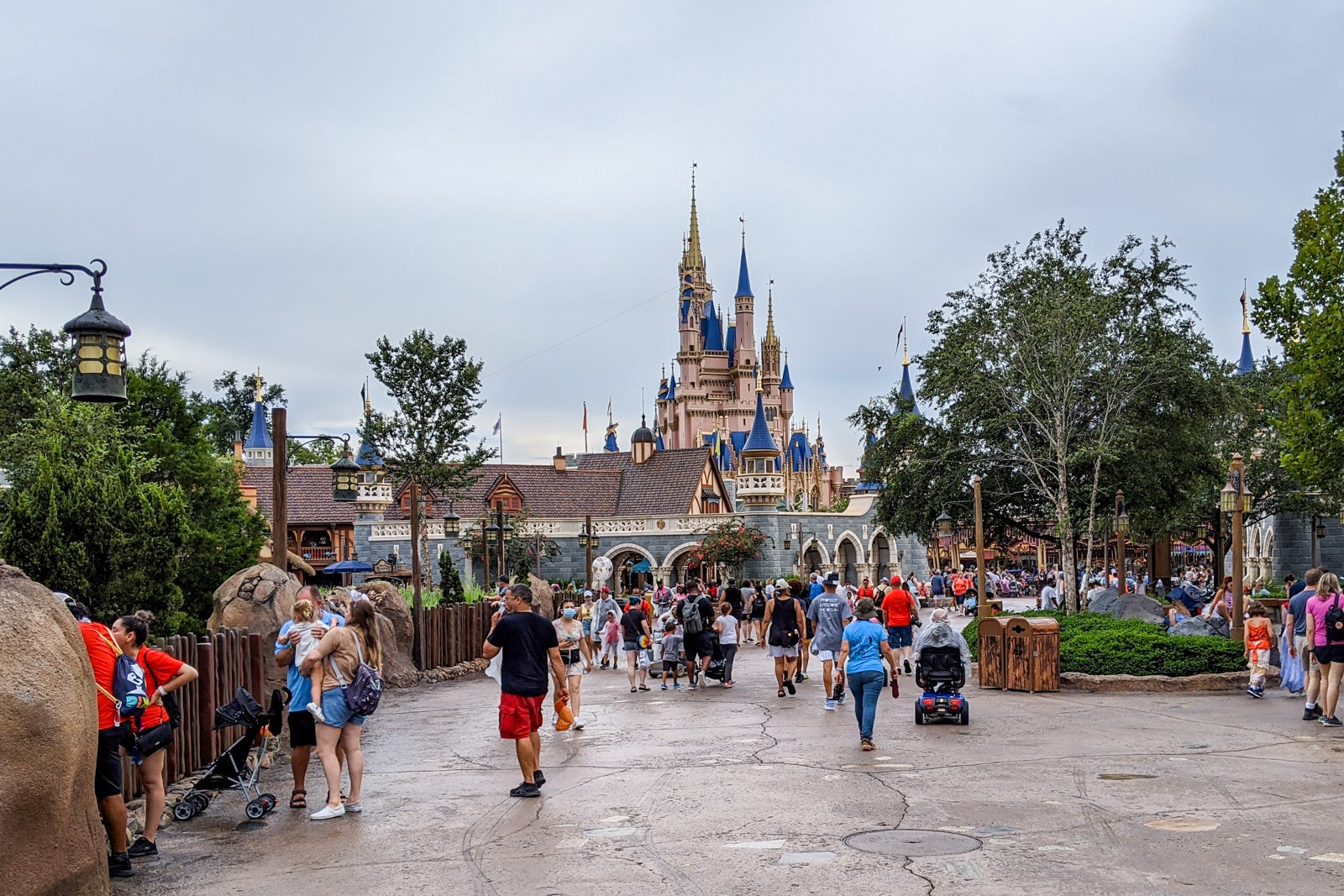 Invitados en Disney World's Magic Kingdom