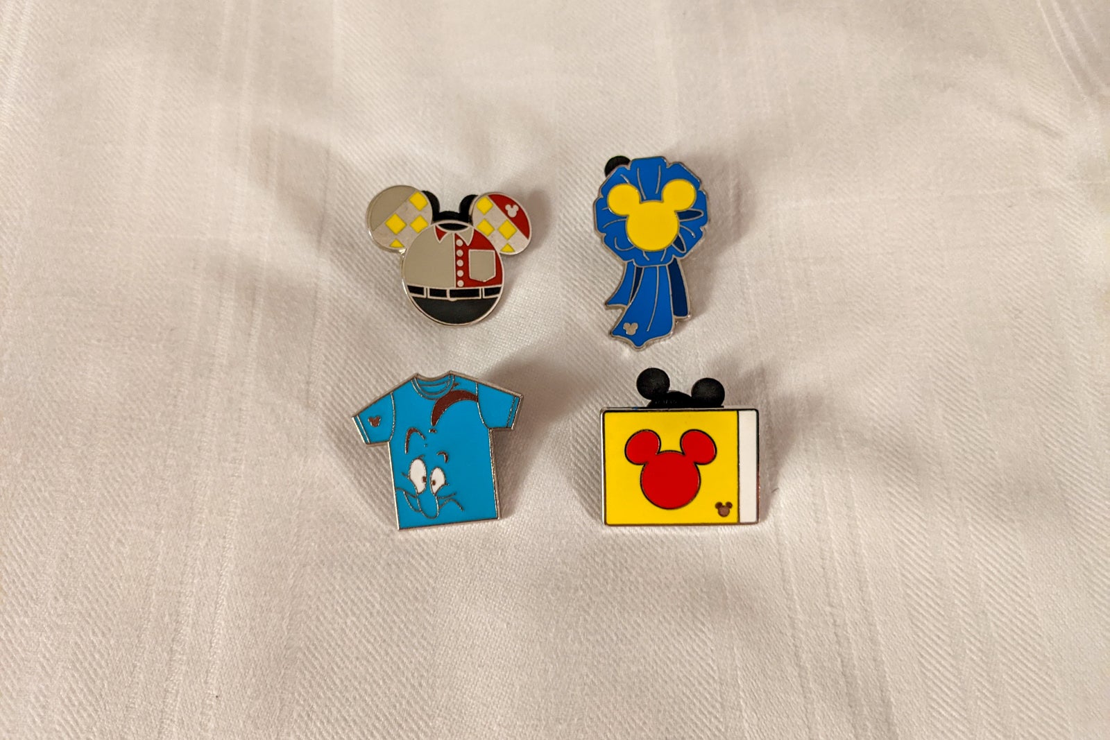  Disney Trading Pins