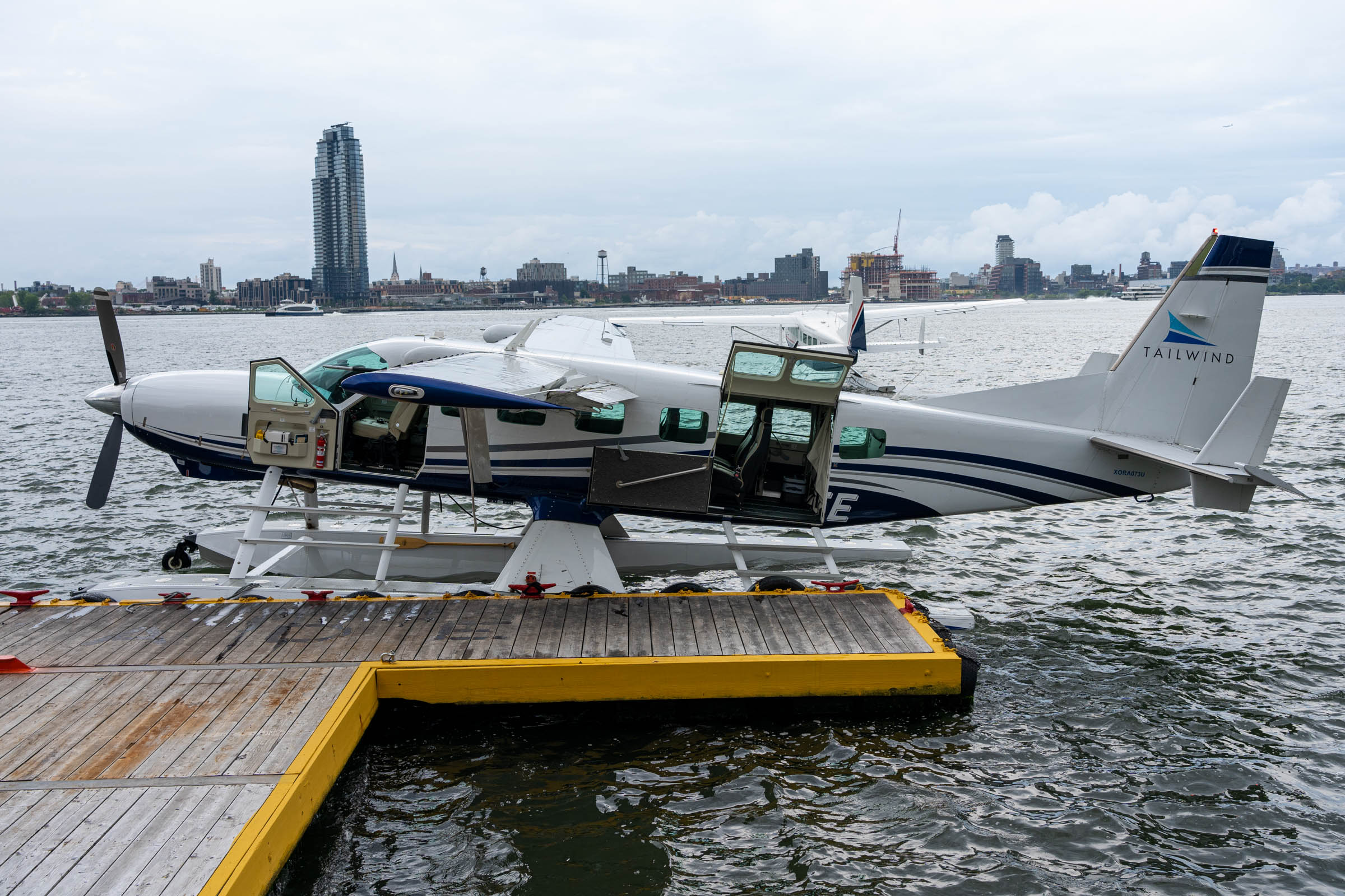 Tailwind Air Seaplane Boston New York Cessna 208 Caravan Manhattan-6