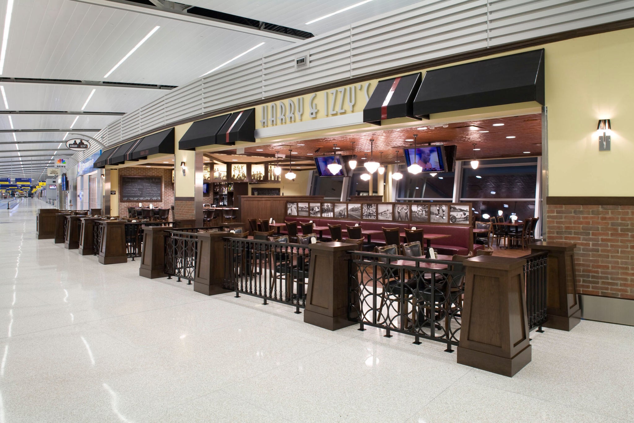 10 airport restaurants so good you won't want to leave the terminal