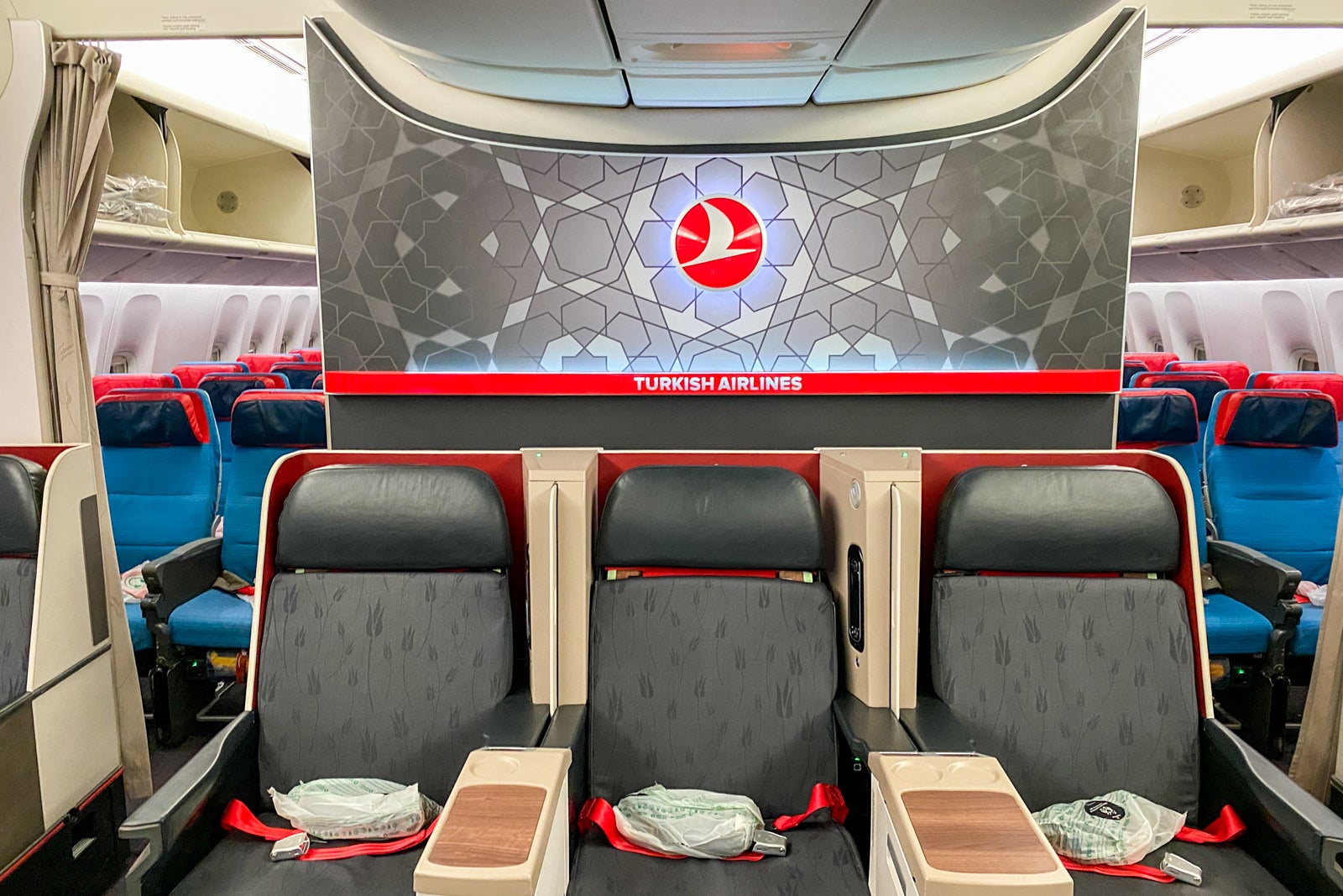 Turkish Airlines business class flights JFK-IST-MLE