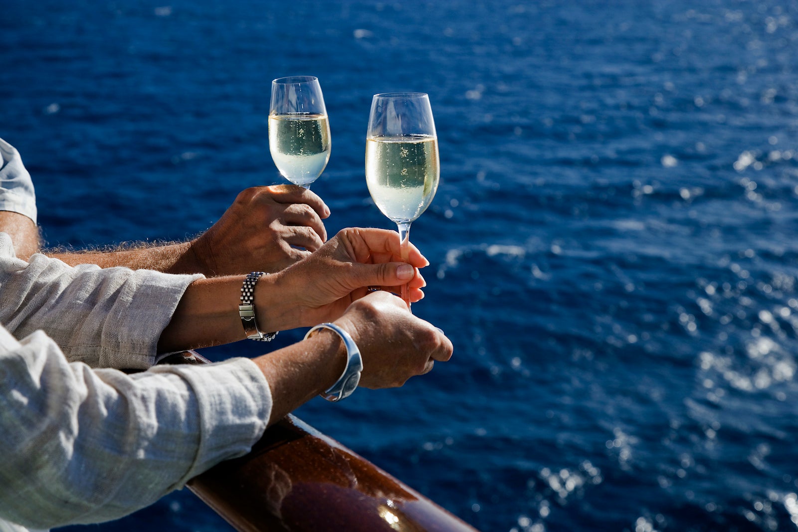 p&o cruises can you take alcohol on board uk
