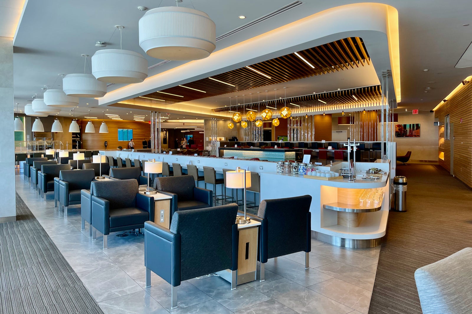 Review American Airlines Flagship Lounge Flagship Dining New York JFK 