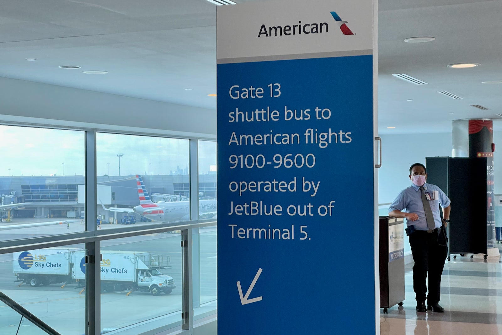 Riding the new JFK bus that streamlines American AirlinesJetBlue connections The Points Guy