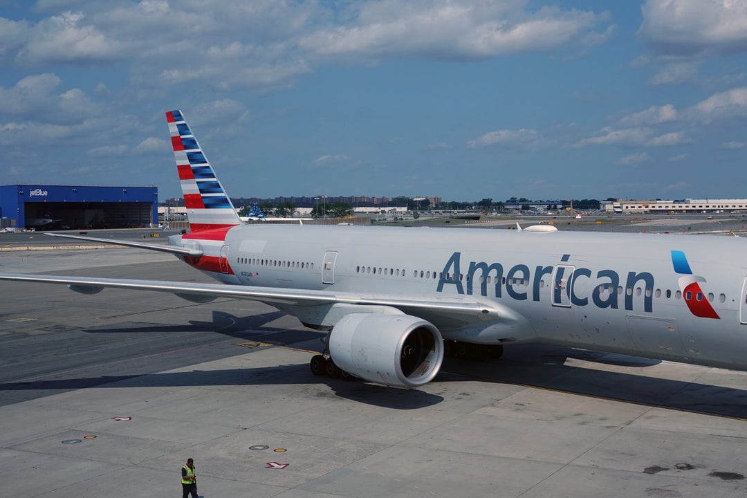Riding the new JFK bus that streamlines American AirlinesJetBlue connections The Points Guy