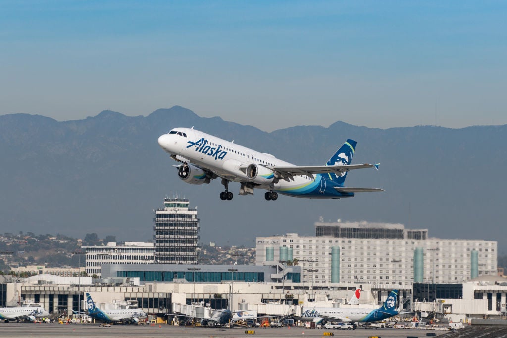Alaska Airlines erweitert den Flugplan für die Westküste auf neue Weise