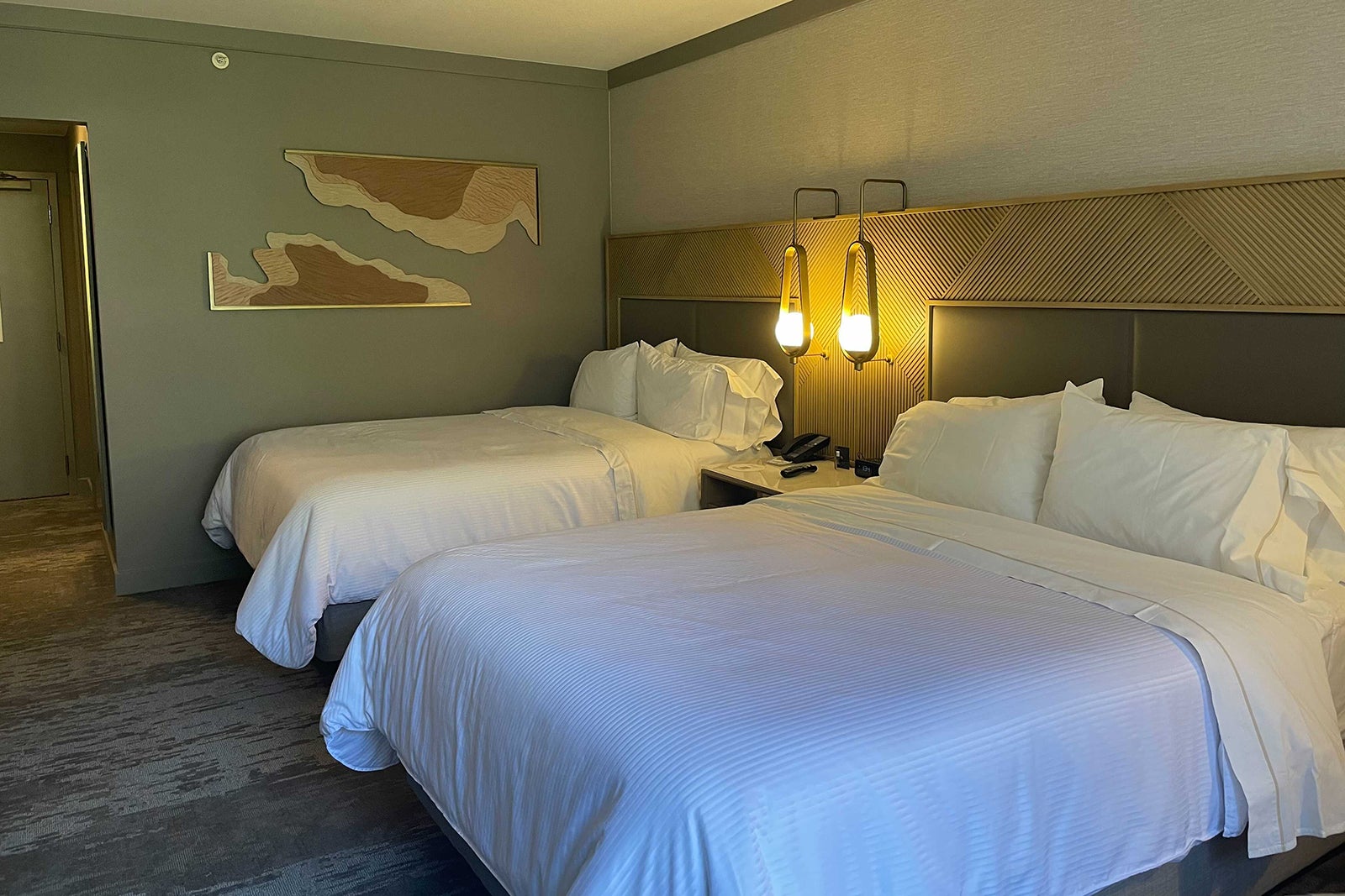 A motherdaughter staycation in Scottsdale using Marriott points The