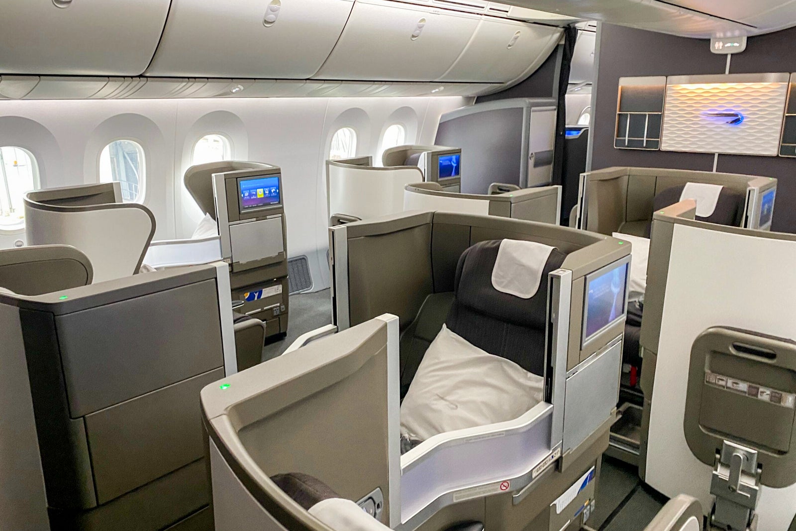 Review British Airways Club World business class on the 7879 from