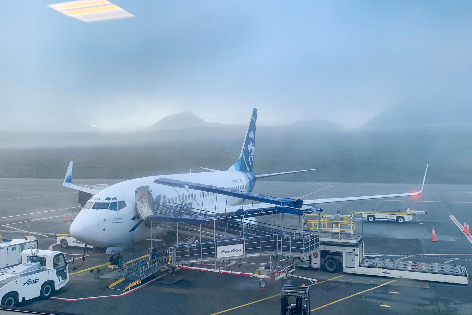 Alaska Mileage Plan toptier members get intriguing choice of perks for 2023 The Points Guy