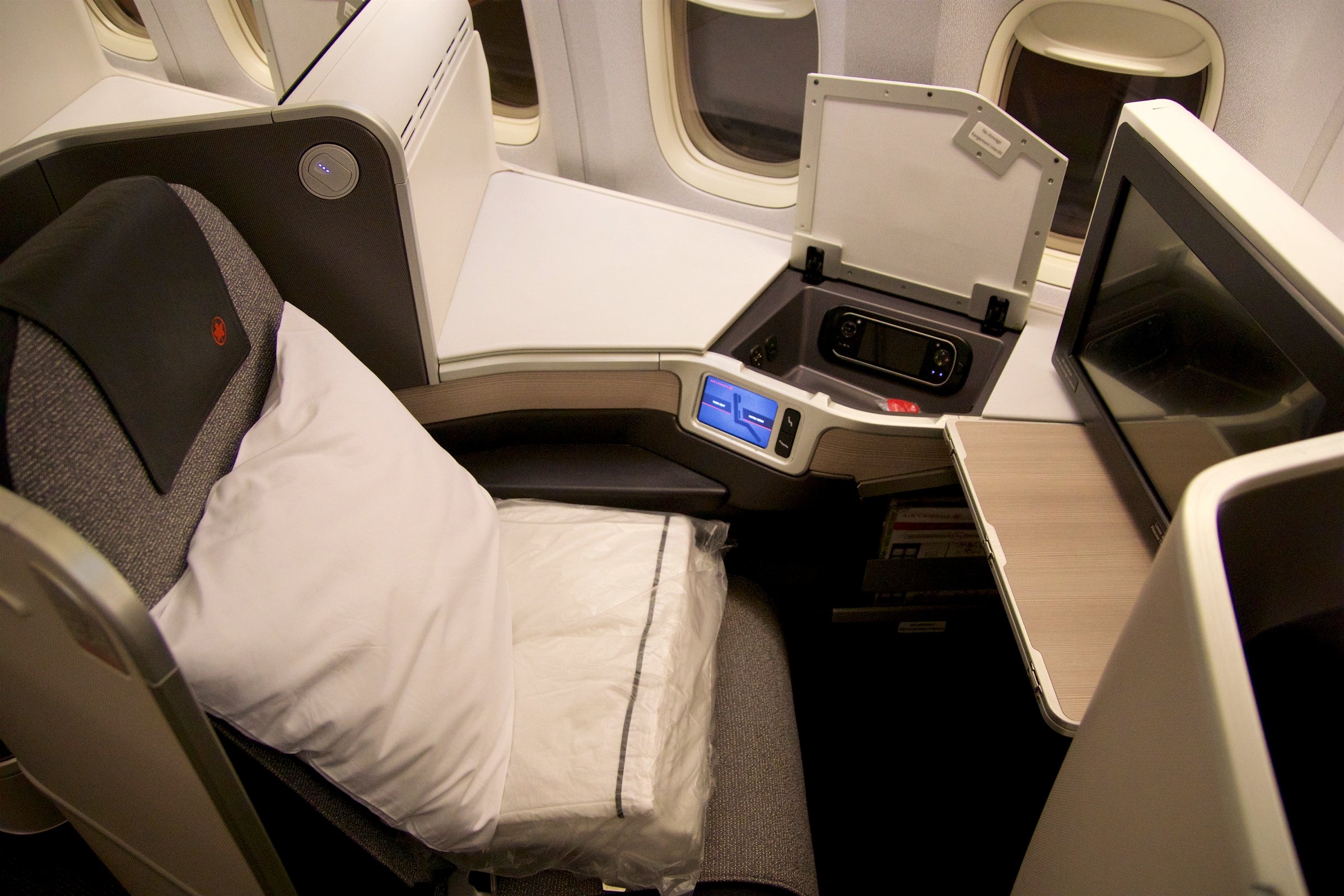 Air Canada 777-300ER business class seat