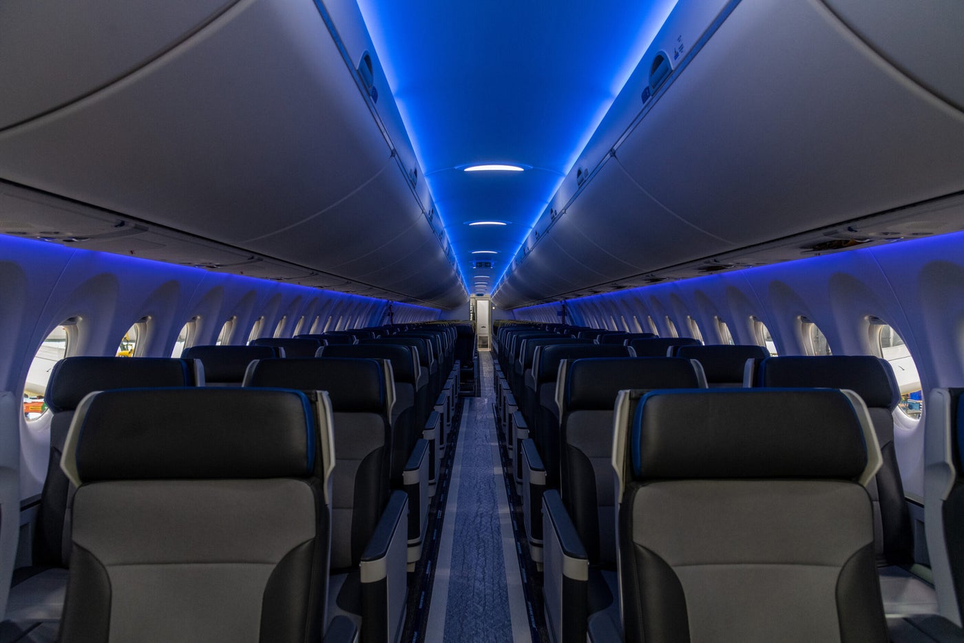 Breeze unveils its first Airbus A220, a snazzy jet for the new startup