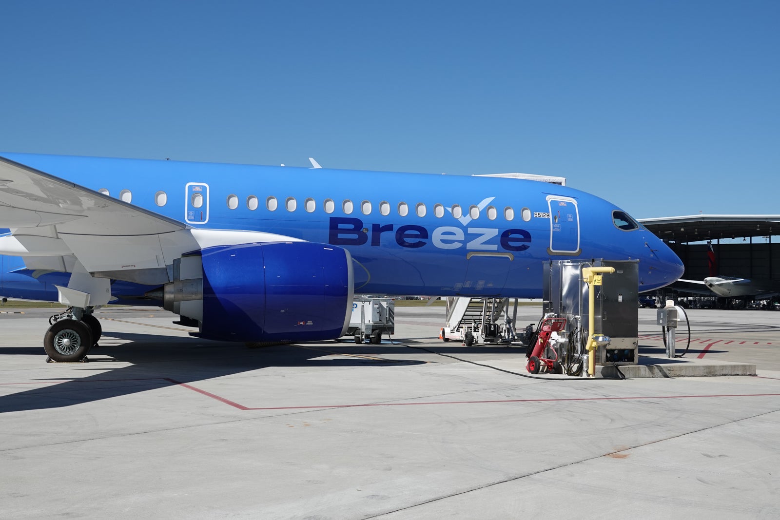 Breeze Airways Airbus A220 Tour