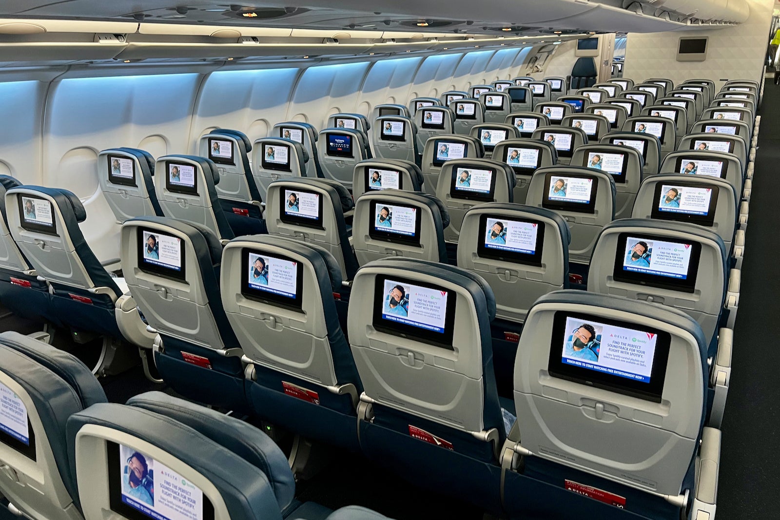 delta a330 300 cabin tour