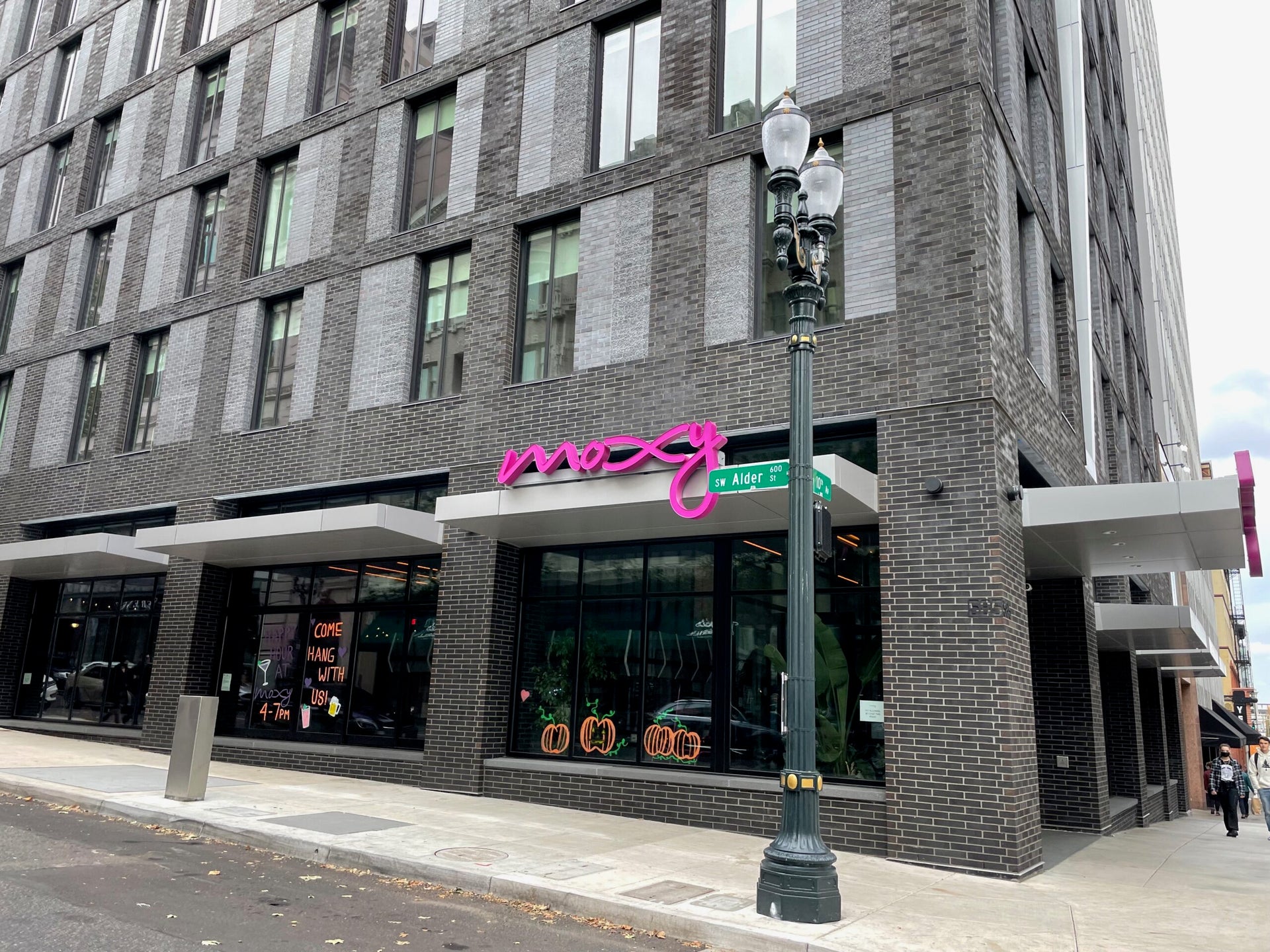 Great for Instagram but not for spending the night: Review of the Moxy ...