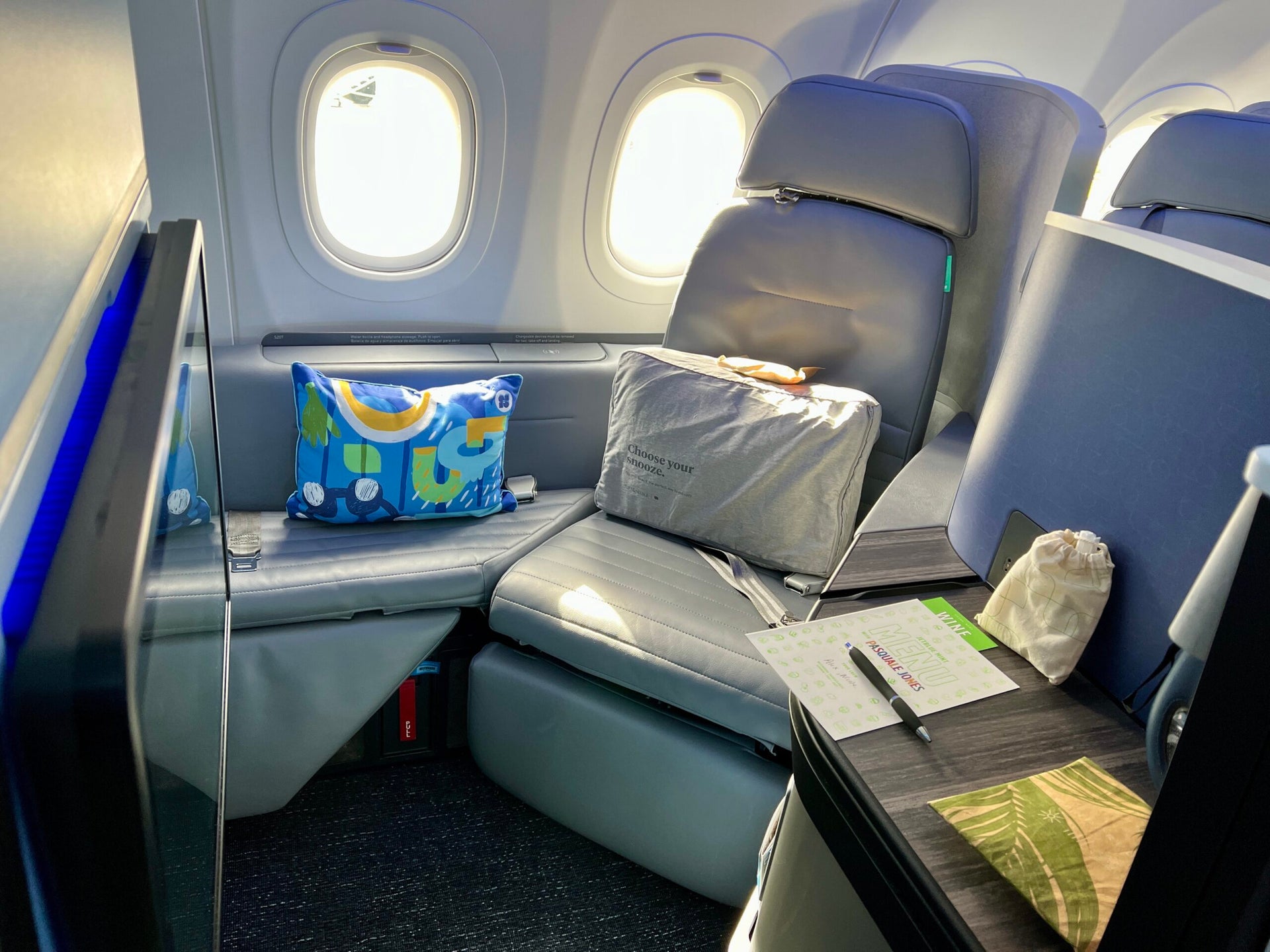 Review: JetBlue Mint Studio business class from London Gatwick - The ...