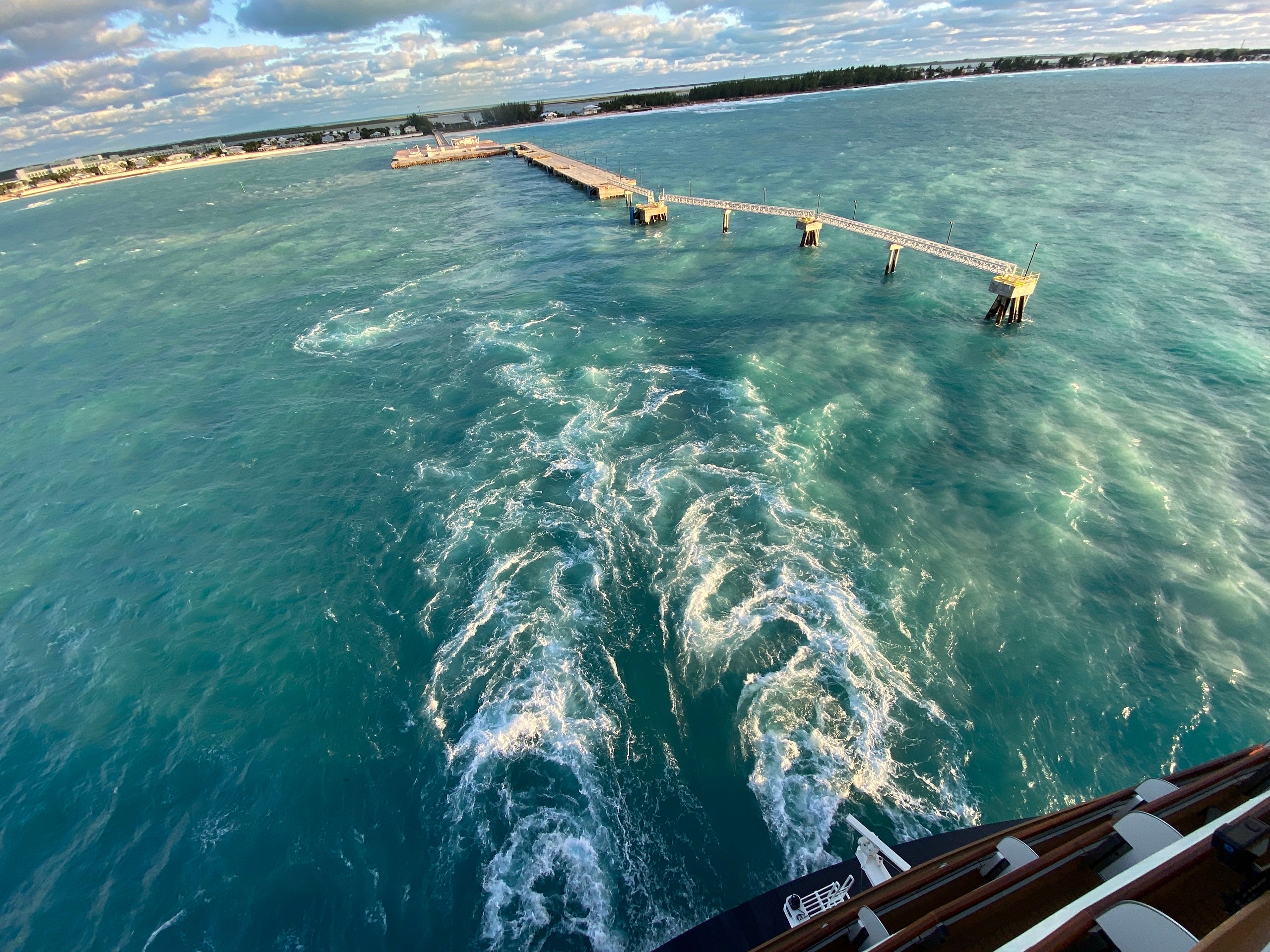 new holland america cruise ships