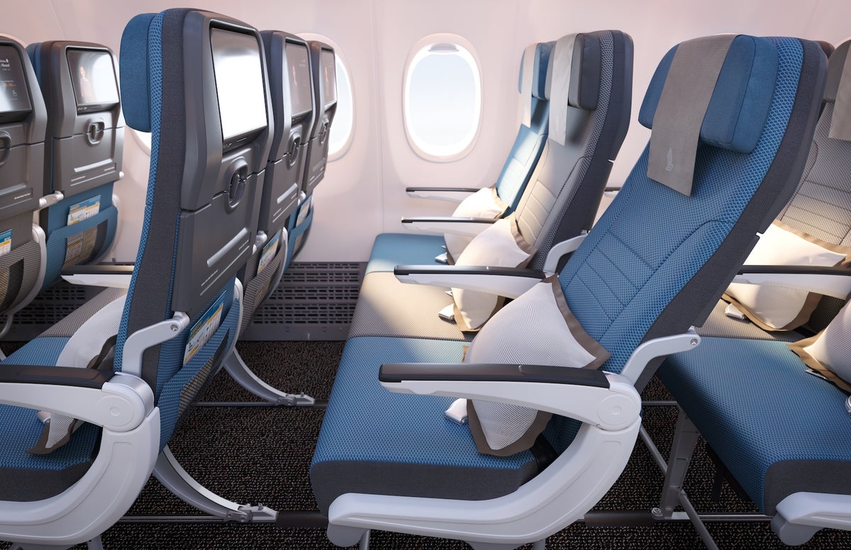 Singapore Airlines unveils its 737 MAX cabin with lieflat seats The