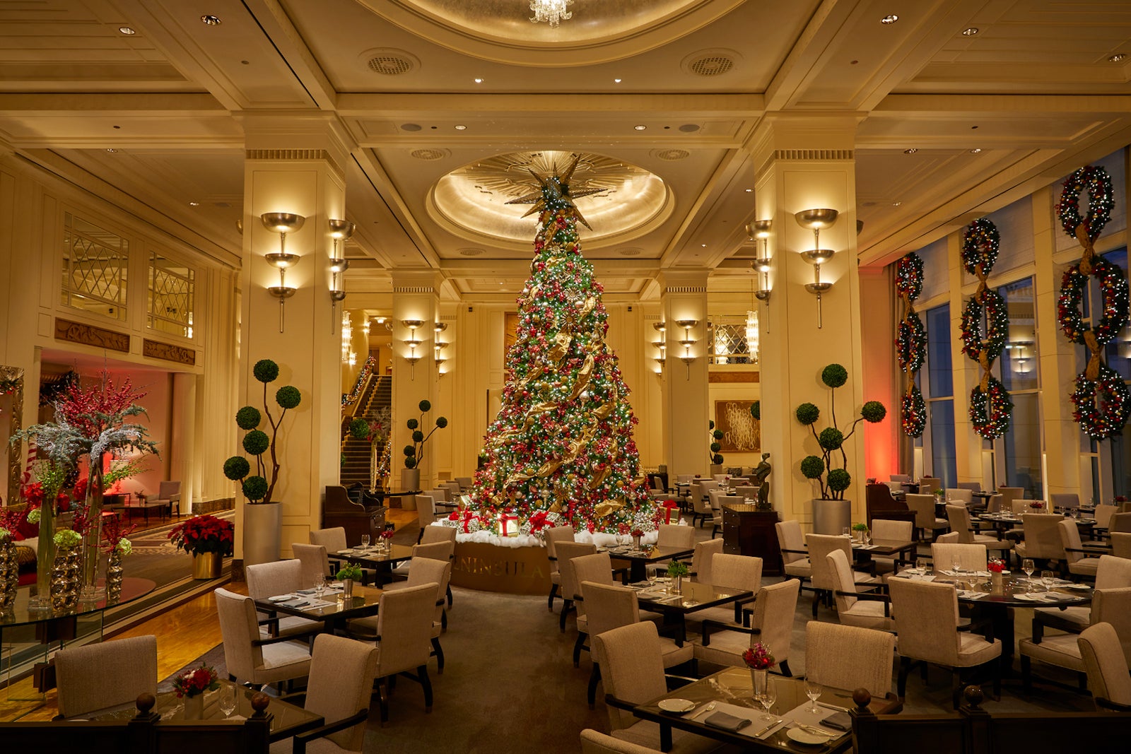 Chicago_Initiatives_Festive_The Lobby Christmas Tree