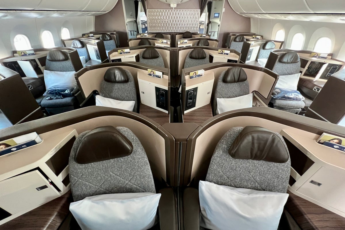 Inside El Al’s spiffy 787 Dreamliner with overhauled cabins - The ...